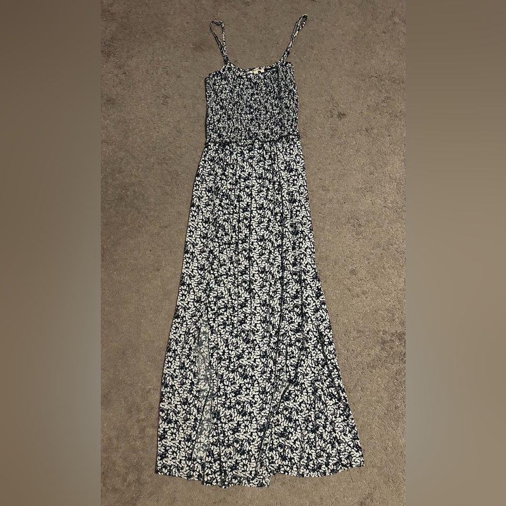 Elegant Black and White Floral Maxi Dress